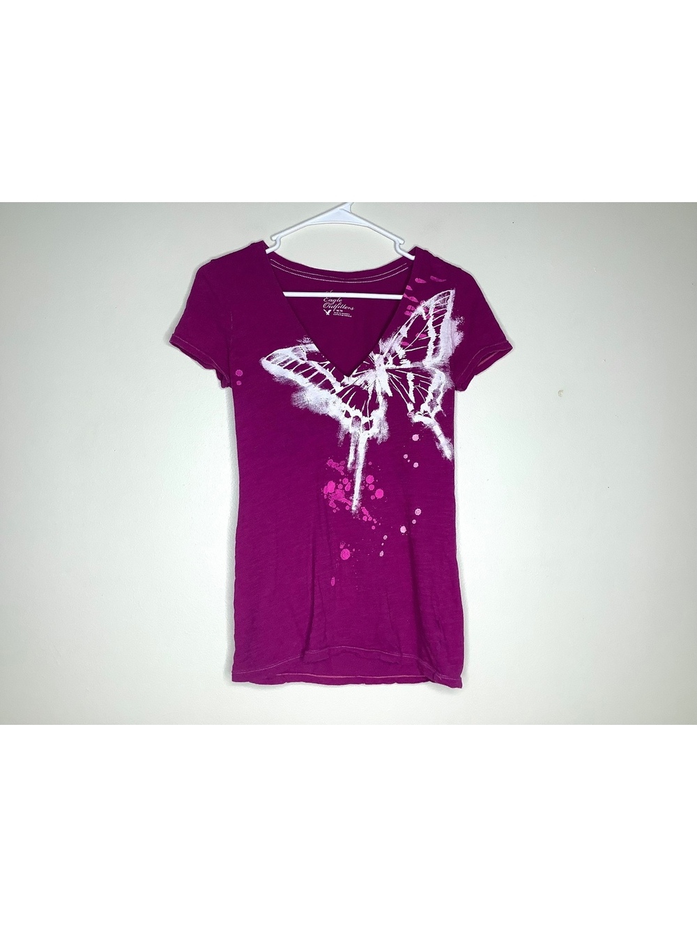 Y2K American Eagle V-Neck Butterfly Graphic Short Sleeve Tee